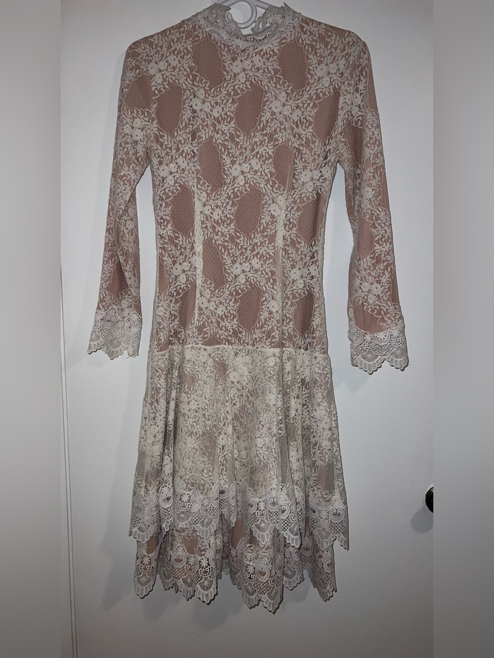 Women's Lace Overlay Midi Dress in Blush and White